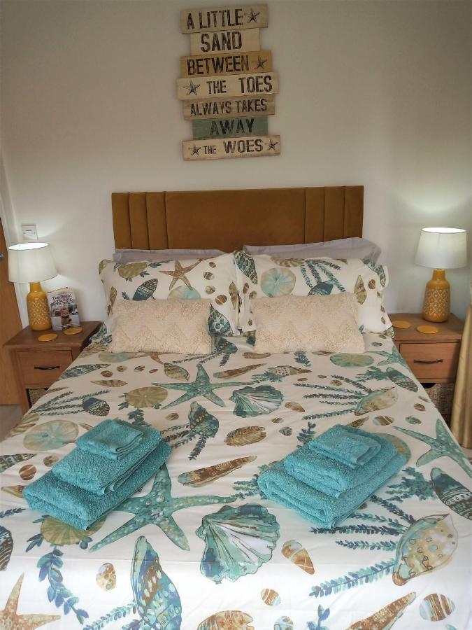 Stunning Apartment, Balconies, Private Beach, Coast Path Charlestown (Cornwall) Luaran gambar