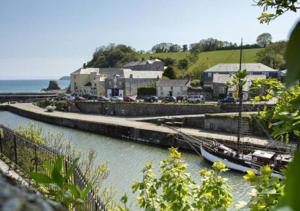Stunning Apartment, Balconies, Private Beach, Coast Path Charlestown (Cornwall) Luaran gambar